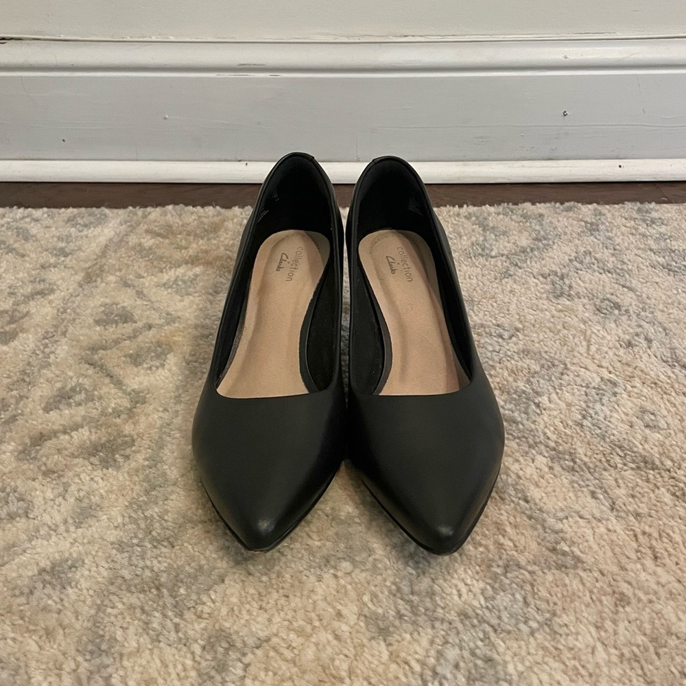 Clark’s Linvale Jerica Black Leather Pumps 8M